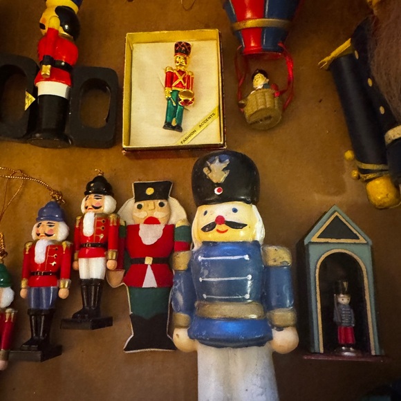 Nutcracker Collection - Picture 4 of 5